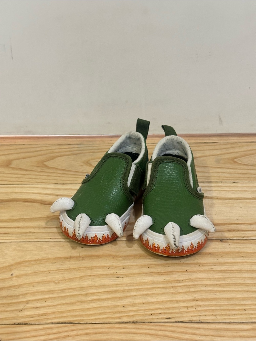 Vans Green Kids Slip-On Sneakers with Playful Claw Accents
